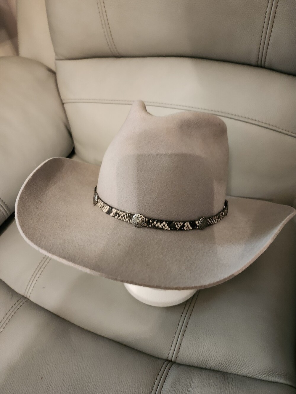 Charlie 1 Horse Hat Size 7